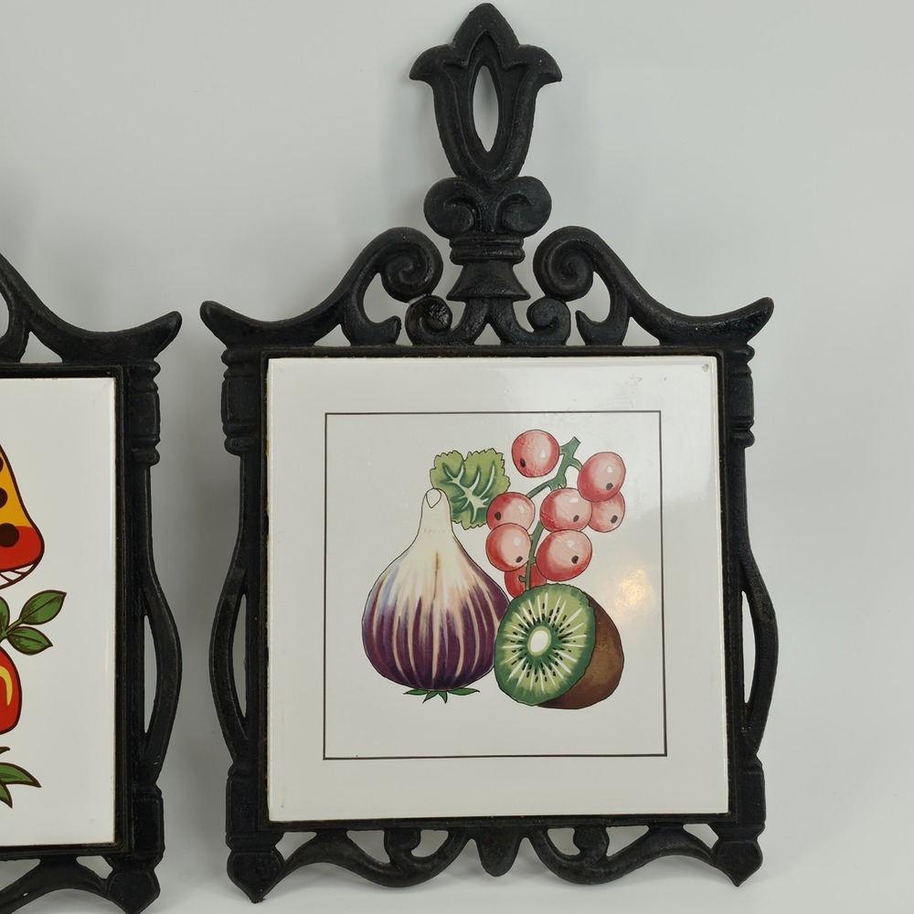 Merry Mushroom Trivet & Fruit Trivet Pot Holder-Tile & Cast Iron-Sears Roebuck - Picture 2 of 7